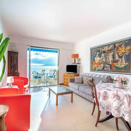 Apartment Cosy A 40 M² Avec Balcon Et Vue *