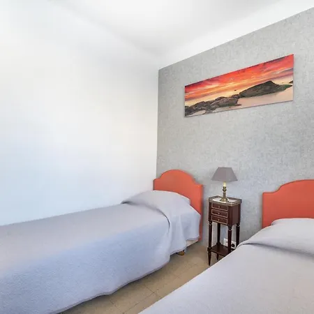 Apartment Cosy A 40 M² Avec Balcon Et Vue Cannes