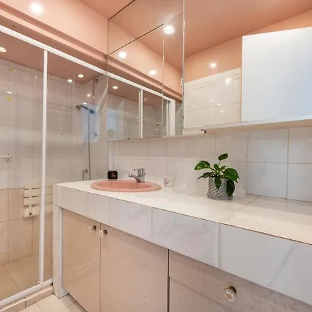 Cosy A 40 M² Avec Balcon Et Vue Apartment *